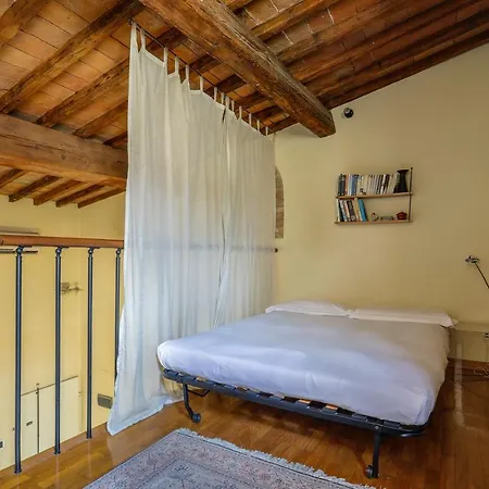 Charming In Oltrarno * Florence