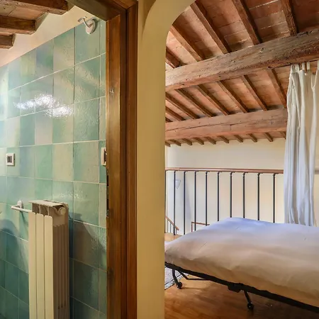 Charming In Oltrarno Florence
